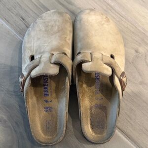 Birkenstock Ladies Tan Clogs